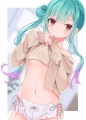 こっち見すぎ
